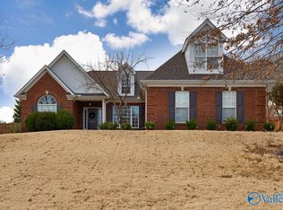 2614 Bransford Trl SE, Owens Cross Roads, AL 35763