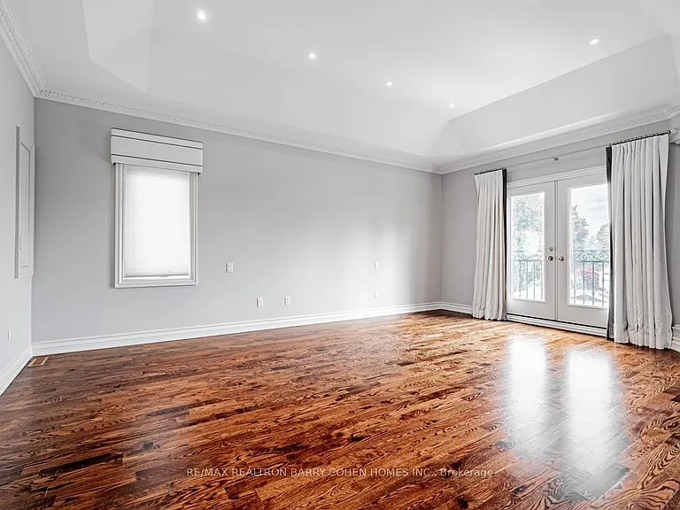 8 York Rd — Photo 21