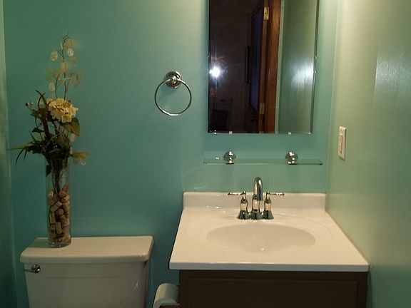 3rd image of 1605 Cherrywood Dr