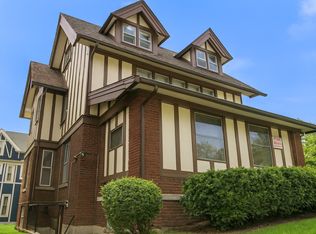 149 E Gilman St APT 4, Madison, WI 53703