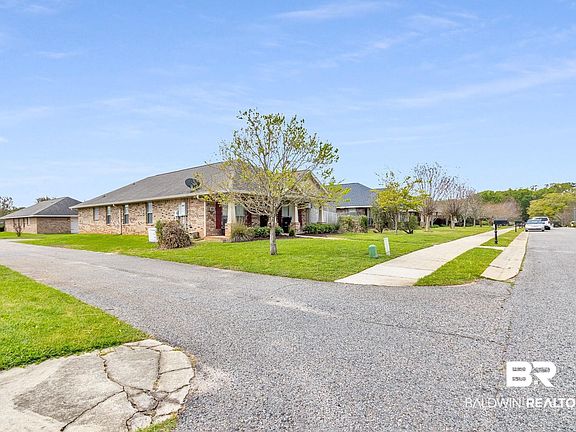 4th image of 404 Ellington Ave