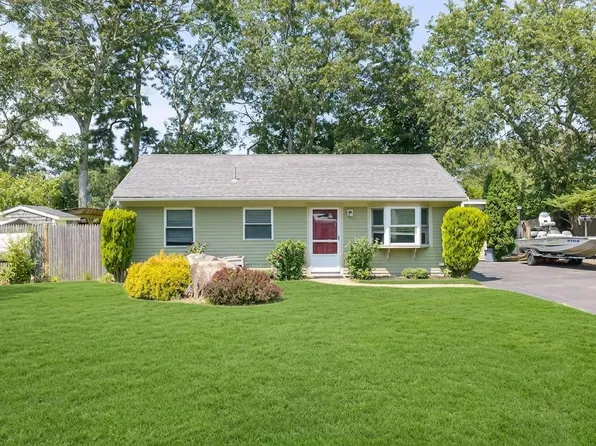 5 Birch Street, Buzzards Bay, MA 02532