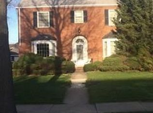 431 Elmore St, Park Ridge, IL 60068