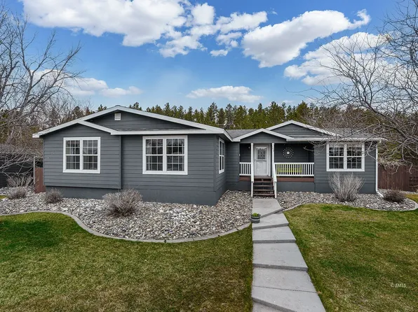 1610 Vista Dr, Colstrip, MT 59323