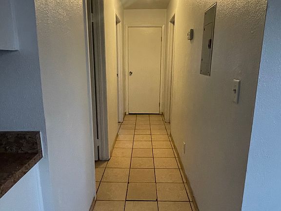 4th image of 6237 Yerba Ln APT D