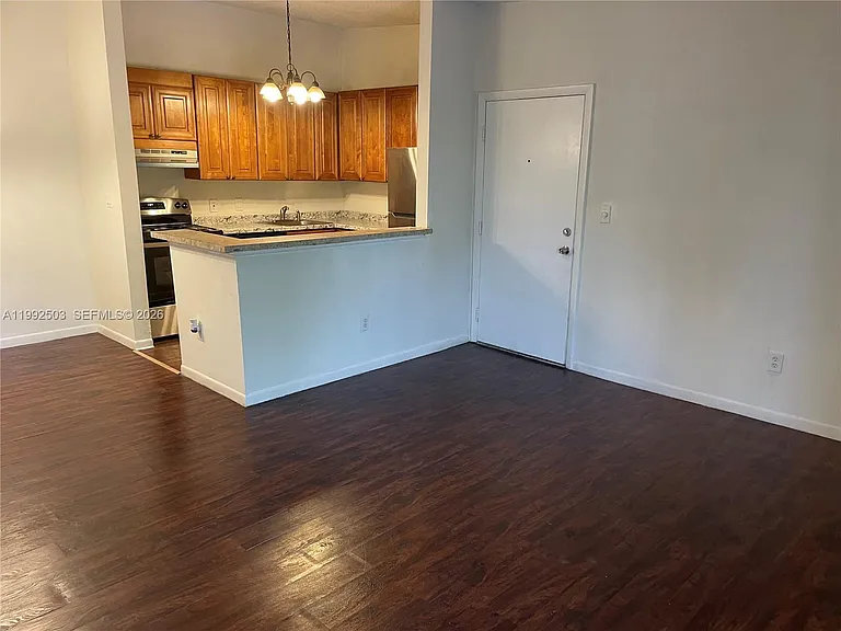 819 NE 199th St #6-205 — Photo 6