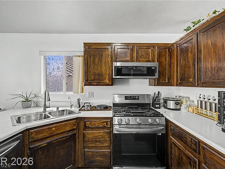 6609 Bush Clover Ln — Photo 11