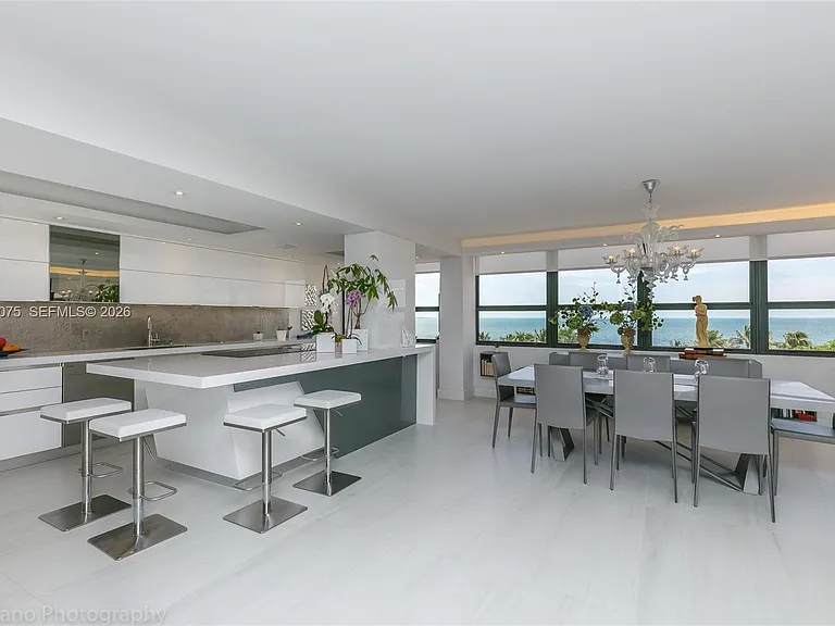 3 Grove Isle Dr #C502 — Photo 2