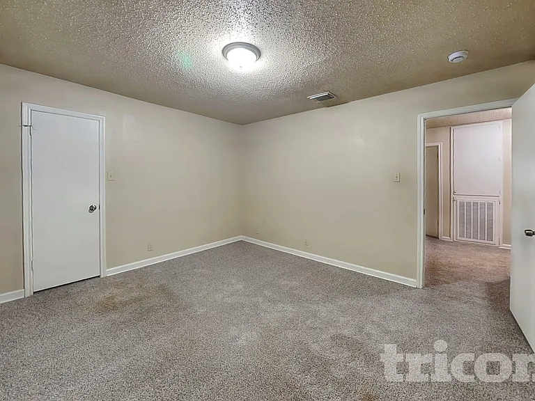 7511 Micron Dr — Photo 15
