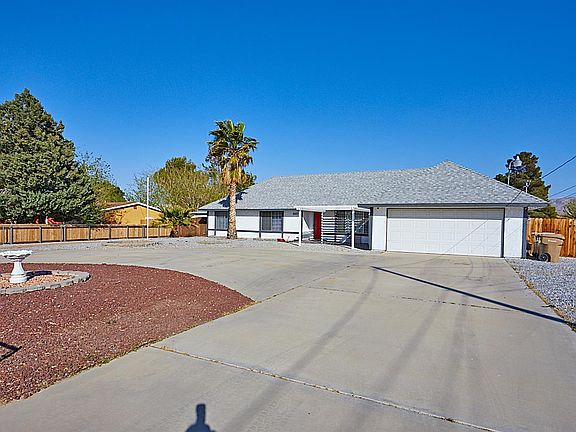 3rd image of 9169 Piedra Ave