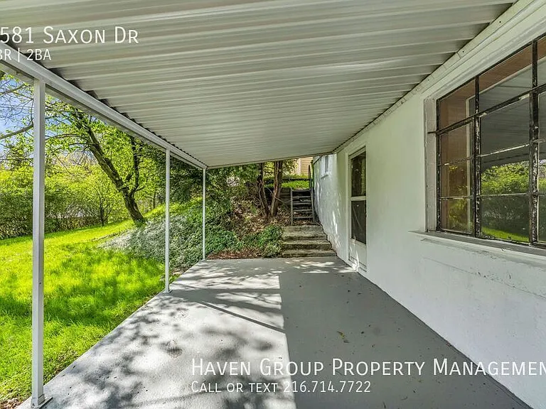 5581 Saxon Dr — Photo 23