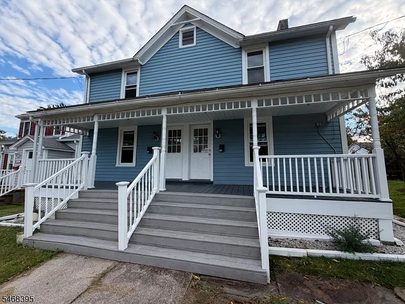 2 bed, 1.0 bath, $2,150 — Photo 1