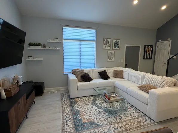 305 E 7th St, Indianapolis, IN 46202