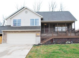 4752 Indian Ridge Dr, Aurora, IN 47001