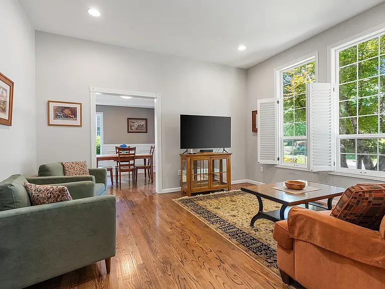 4502 Mane Trl — Photo 4