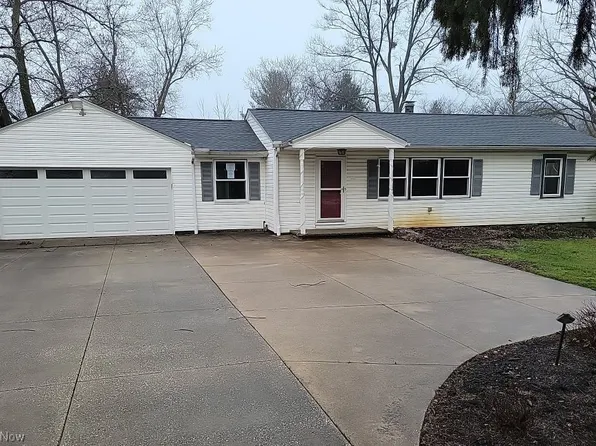 7054 Darrow Rd, Hudson, OH 44236