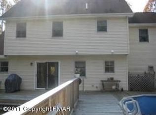 1431 N Rocky Mountain Dr, Effort, PA 18330