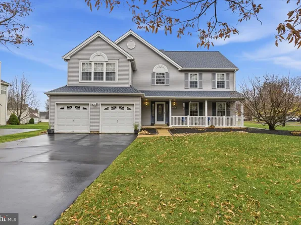 561 Zinn Dr, Southampton, PA 18966