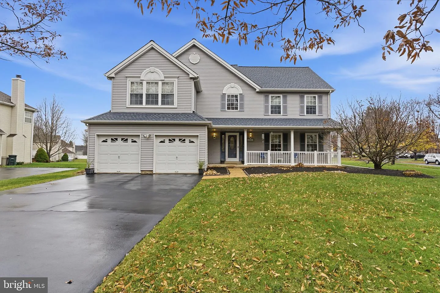 561 Zinn Dr photo 1