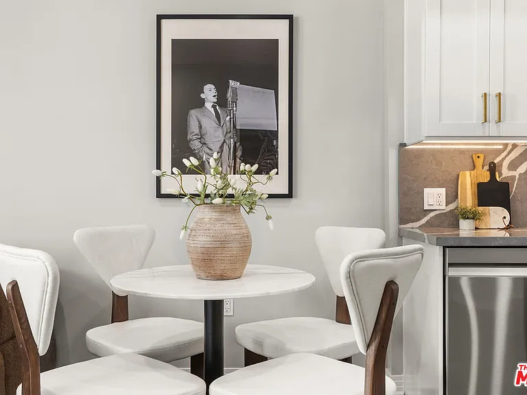 7428 Santa Monica Blvd #308 — Photo 11