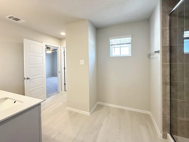 163 Haywood Mnr — Photo 18