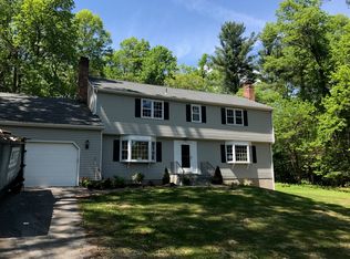 16 Hitchcock Ln, Avon, CT 06001