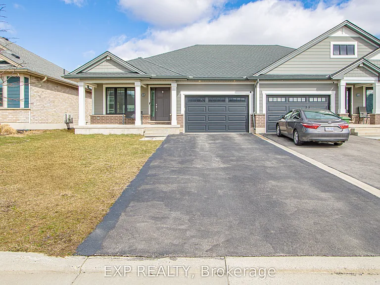 17 Harlequin Ct — Photo 3