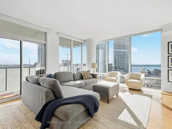 1 Market St #1611, Toronto, ON M5E 0A2