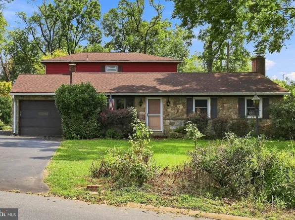 118 Glen Moore Cir, Lancaster, PA 17601