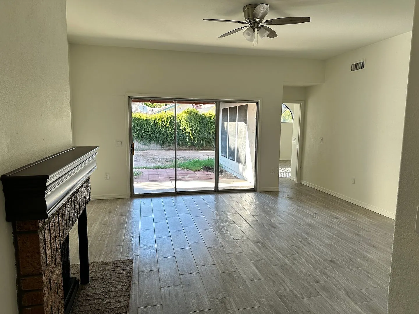 Dobson And Frye 3 Bed 2 Bath Beautifully Remodeled — Photo 4