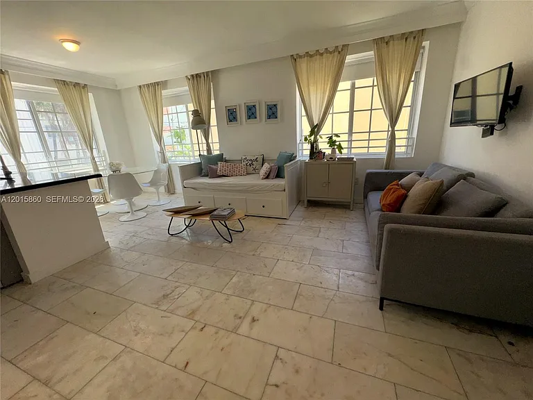 130 3rd St #205 — Photo 3