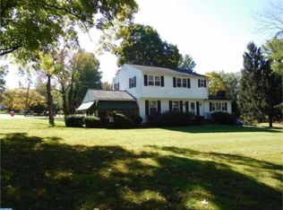 5 Mountain View Rd, Ewing, NJ 08628