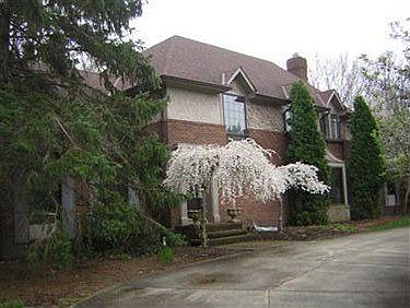 1st image of 32650 Shaker Blvd