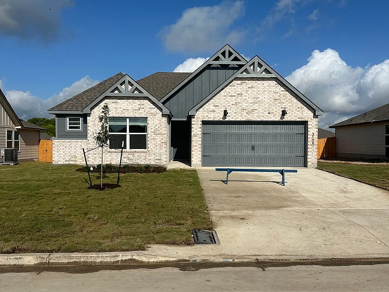3109 Cyprian Rd — Photo 2