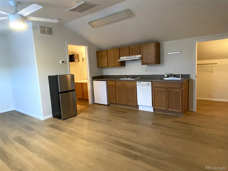 2119 Falkirk Dr #B — Photo 8