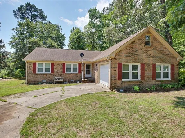 15432 Rollingwood Dr, Carrollton, VA 23314