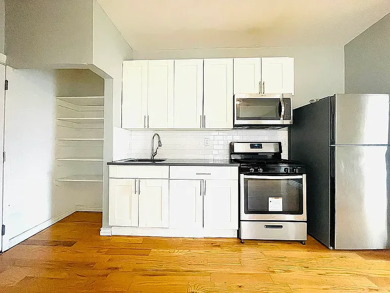 653 Pennsylvania Ave #2F — Photo 4