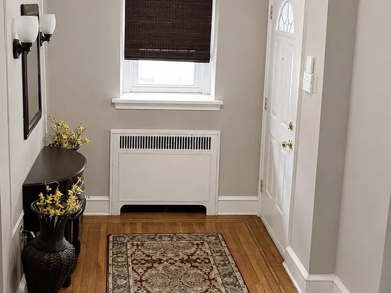 1905 W Olney Ave — Photo 2
