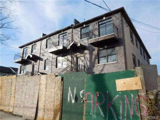 1st image of 747 E 220th St