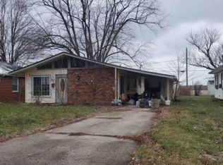 321 Linden Ln, Chesterfield, IN