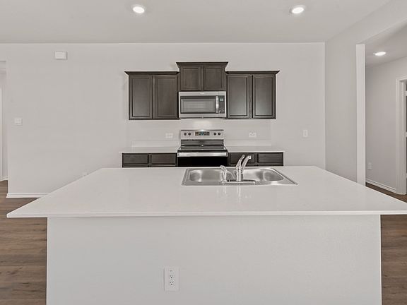 2nd image of 1631 Blaire Dr