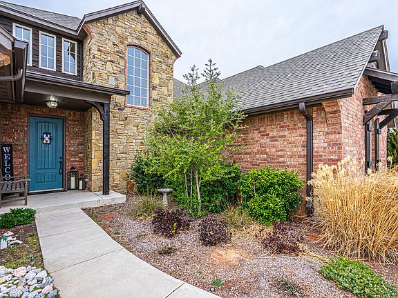 3rd image of 15209 Colonia Bella Dr