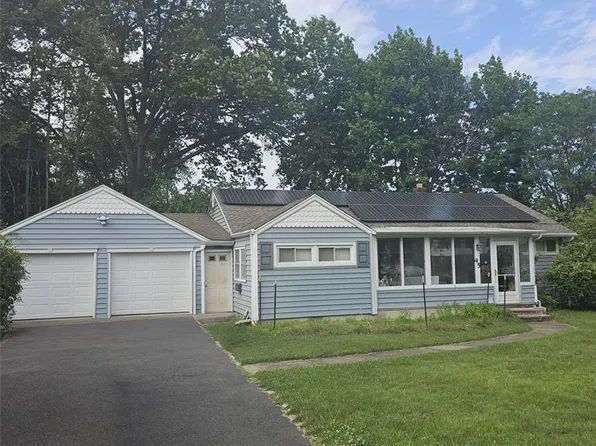45 Beechwood Rd, Cresskill, NJ 07626