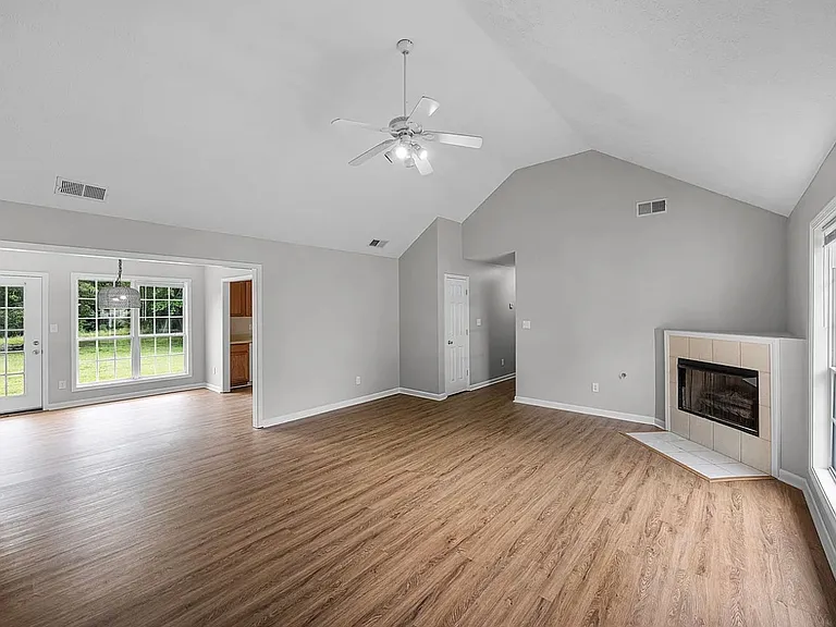 7 Hartsfield Dr — Photo 3