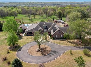 2372 W Fox St, Tahlequah, OK 74464