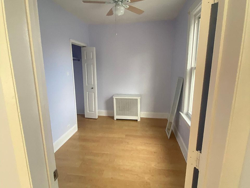 1st image of 950 Hollywood Ave #2