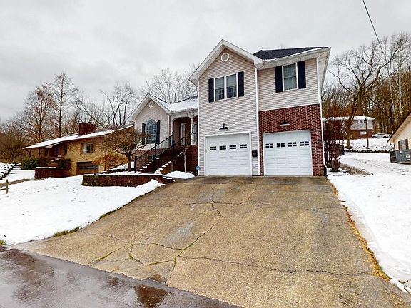 2nd image of 1405 Long St