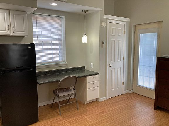 3rd image of 422 E Water St #2