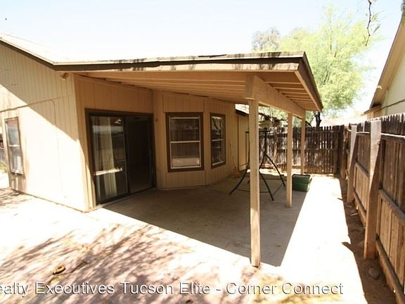 3rd image of 1867 W Leticia Ln