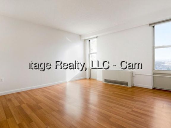 3rd image of 295 Harvard Lee St #707